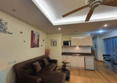 Esmerald Palace Room 1