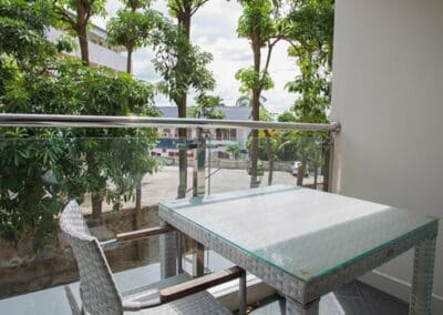 Balcony Hype Park 2 (220)