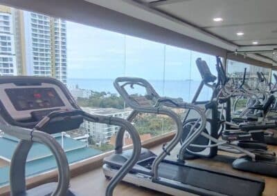 Cosy Beach View Gym