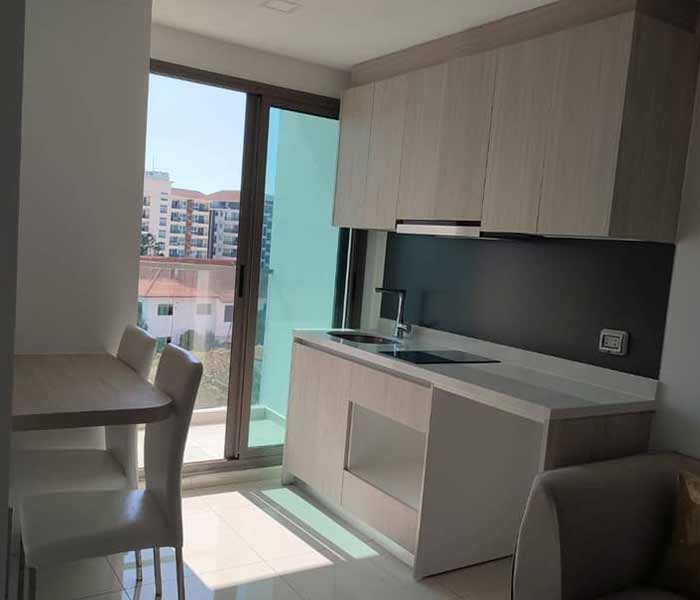 1 Bedroom Arcadia Beach Resort (1BR8FS) Kitchen