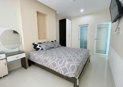 CC Condominium 1 Room