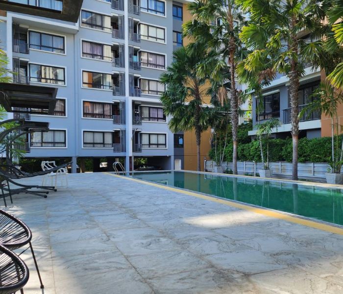 Capetown Sriracha Pool