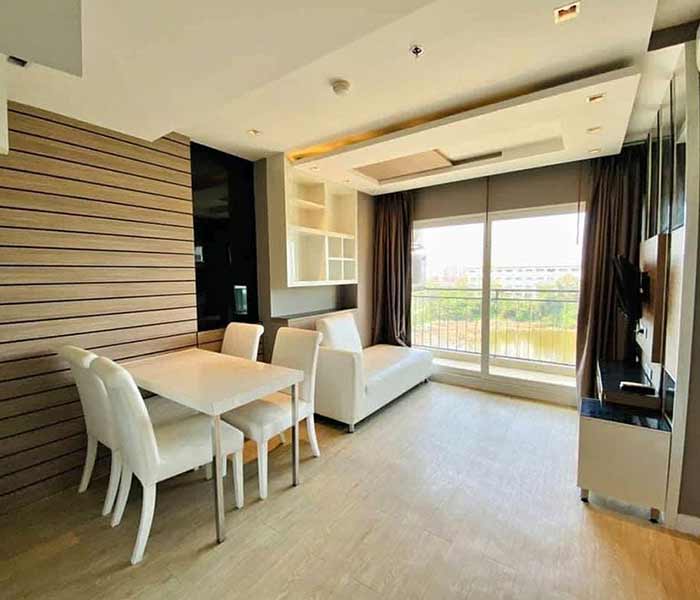 La Santir Condominium (1BR5F) Living